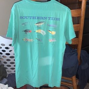 Southern Tide t shirt